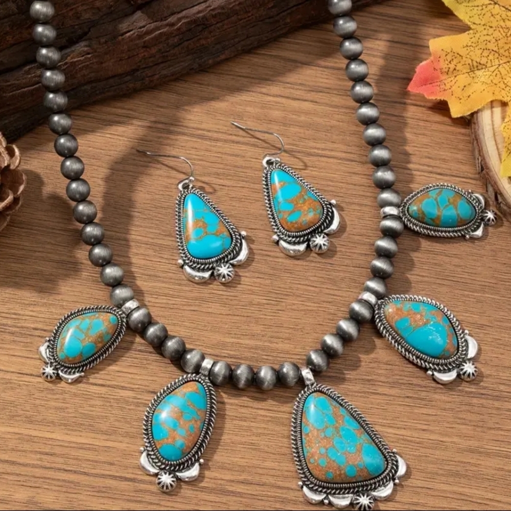 Southwestern Bohemian-style turquoise and silver  necklace & earring Set - Picture 4 of 6